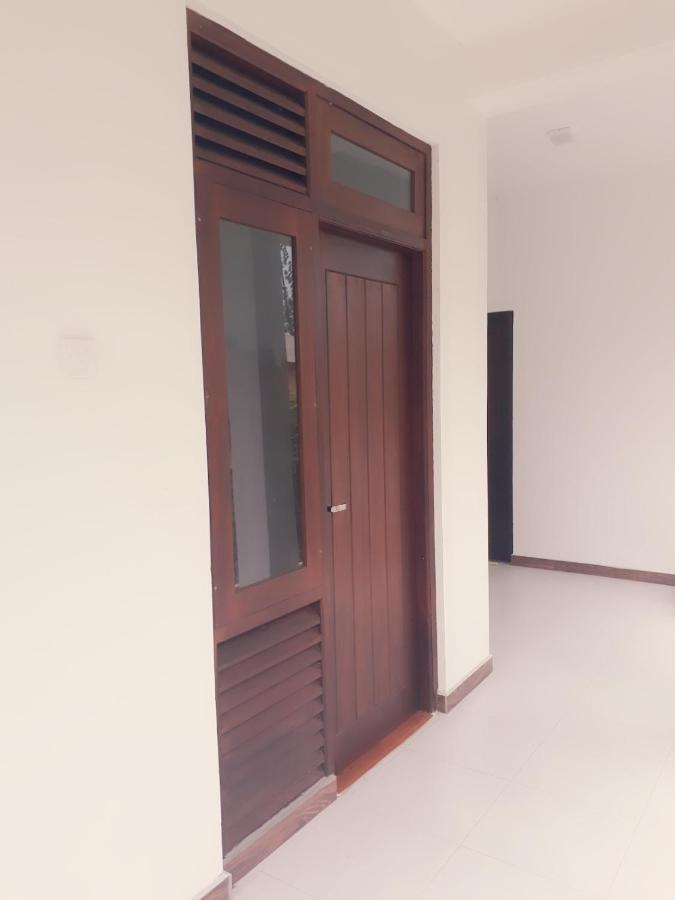 Himawari Beach Villa Matara Luaran gambar